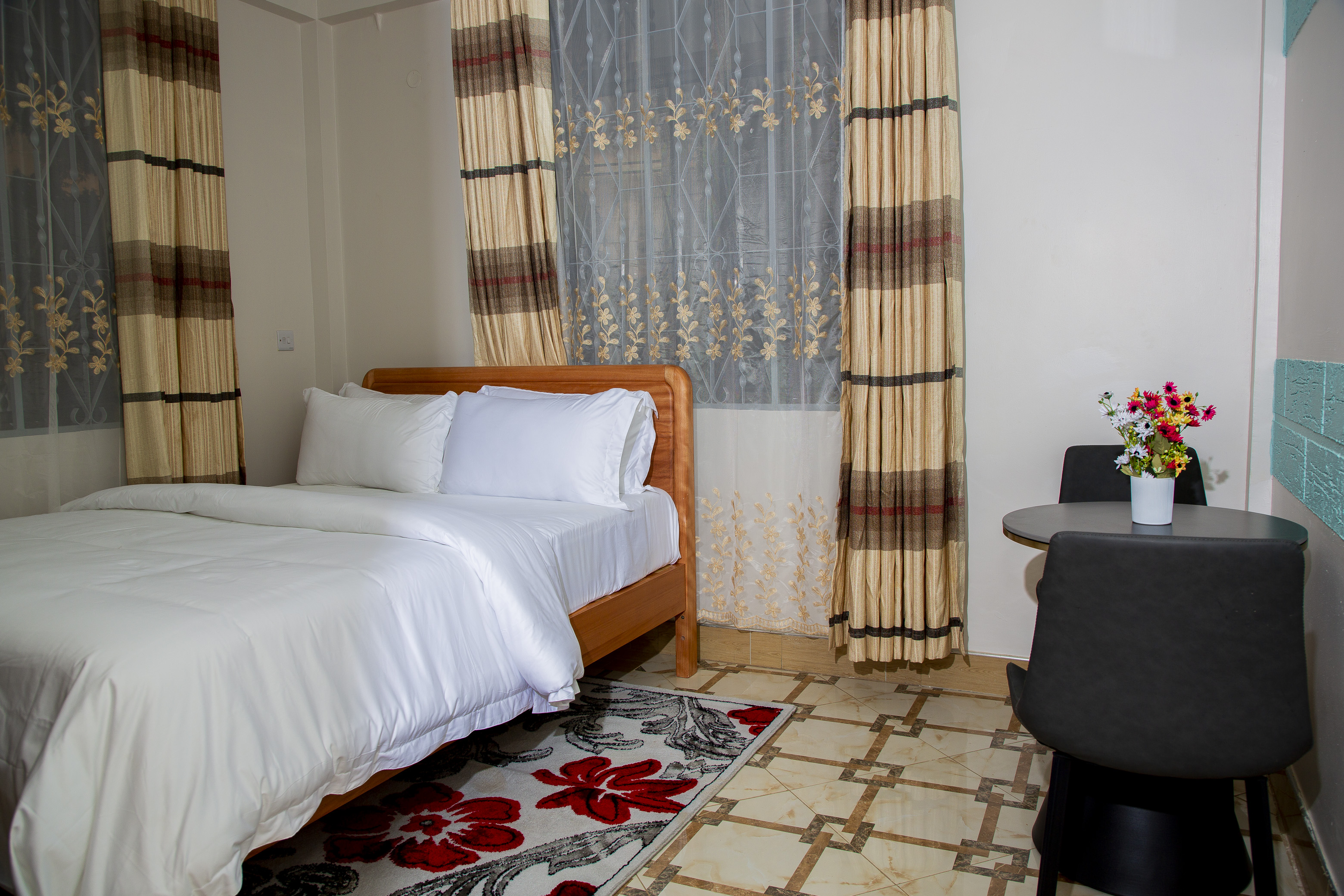 Safari suite